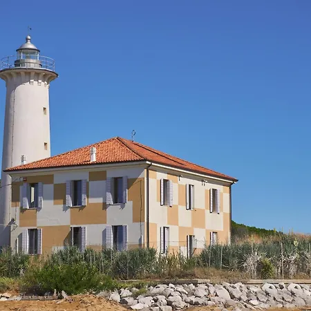 Appartamento Renewed Flat In A Seafront Building With Pool *