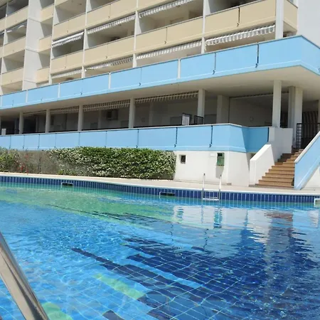 Appartamento Renewed Flat In A Seafront Building With Pool