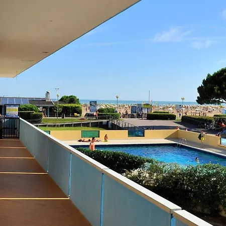 Renewed Flat In A Seafront Building With Pool * Bibione
